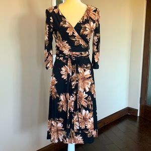 Jones New York Wrap Dress Size 12 EUC